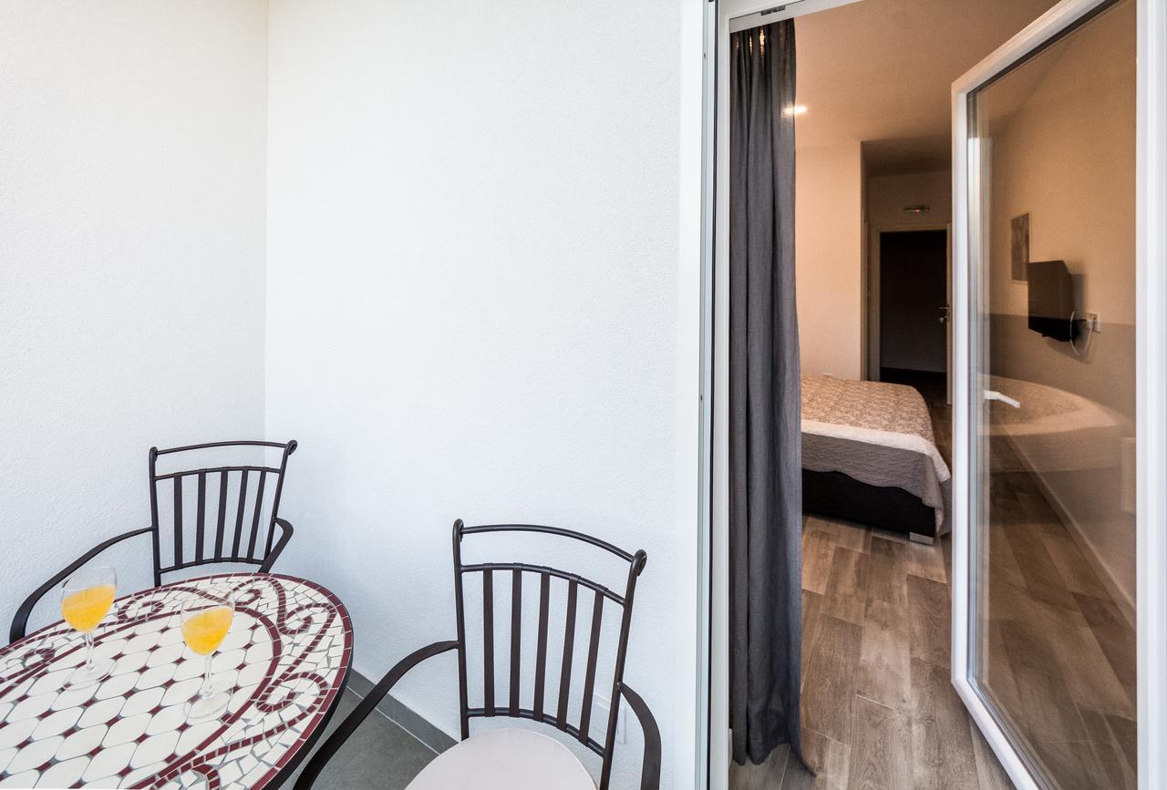 Rooms & Apartments Bruno Split Eksteriør bilde